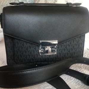 Michael Kors Crossbody